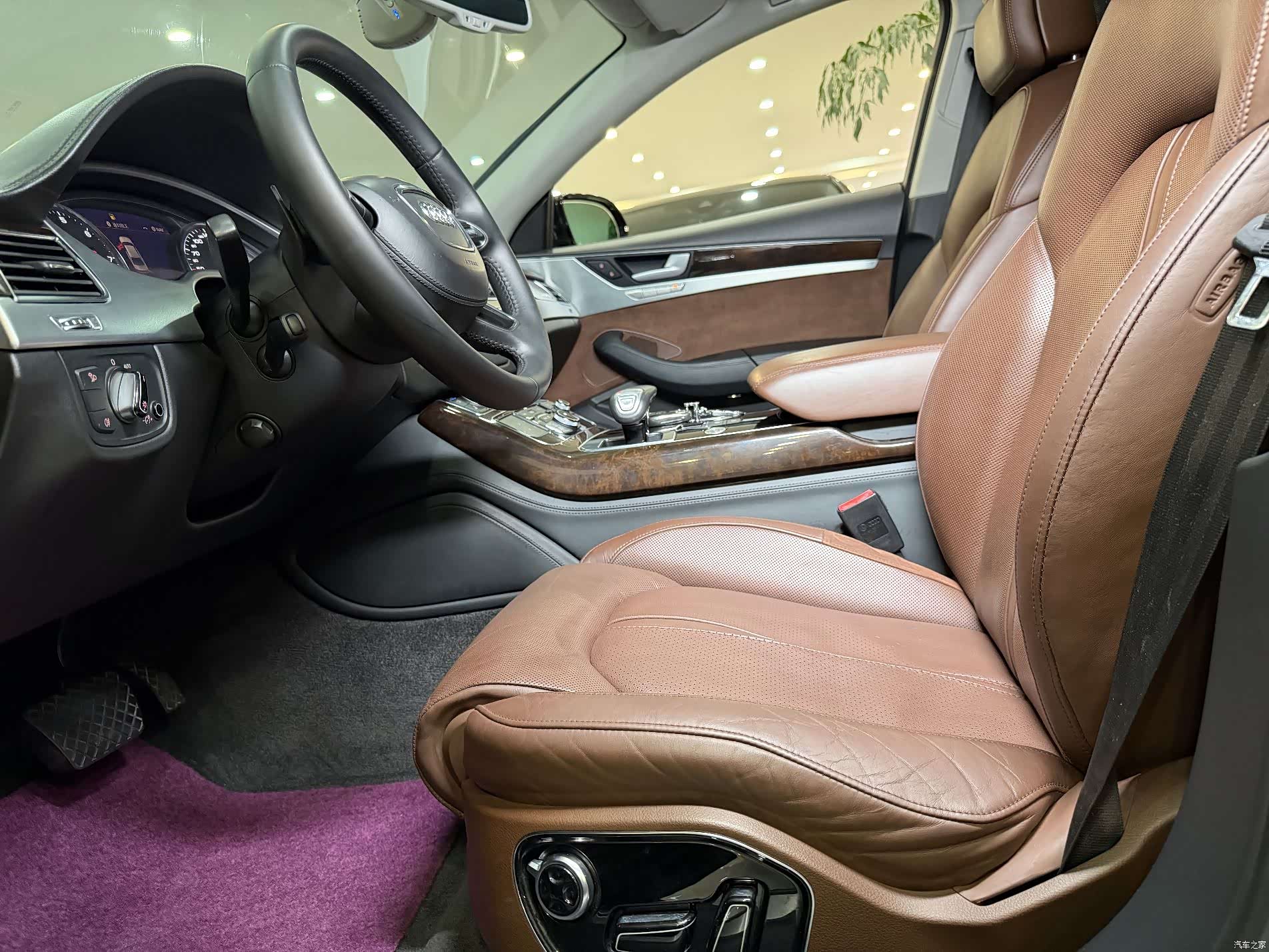 Audi A8L, 2015 9