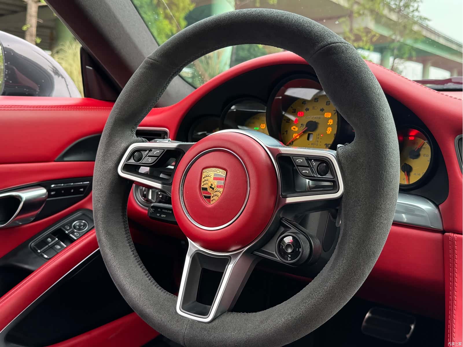 Porsche 911, 2018 15