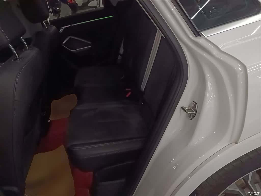 Audi Q3, 2023 17