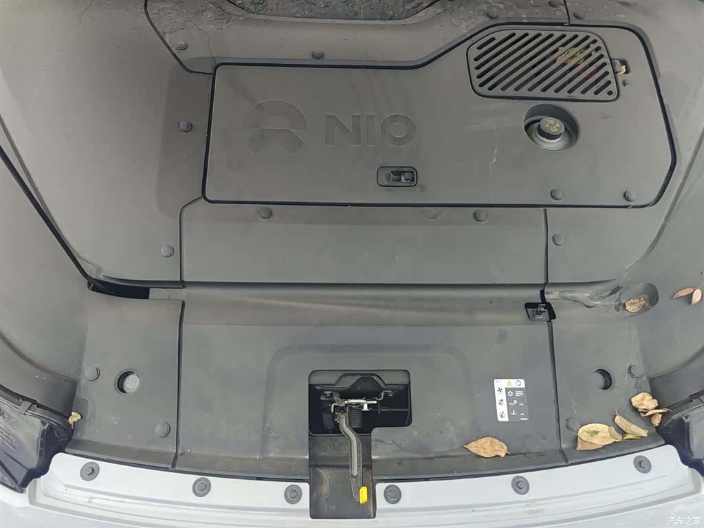 NIO ES7, 2023 11