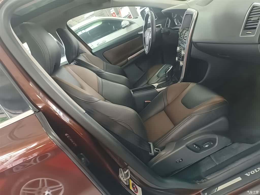 Volvo XC60, 2015 25