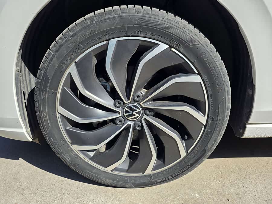 Volkswagen Golf 2023, фото 6