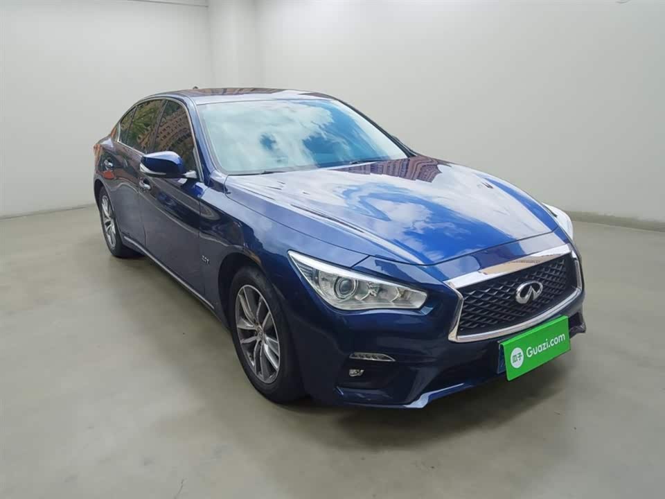 Infiniti Q50L