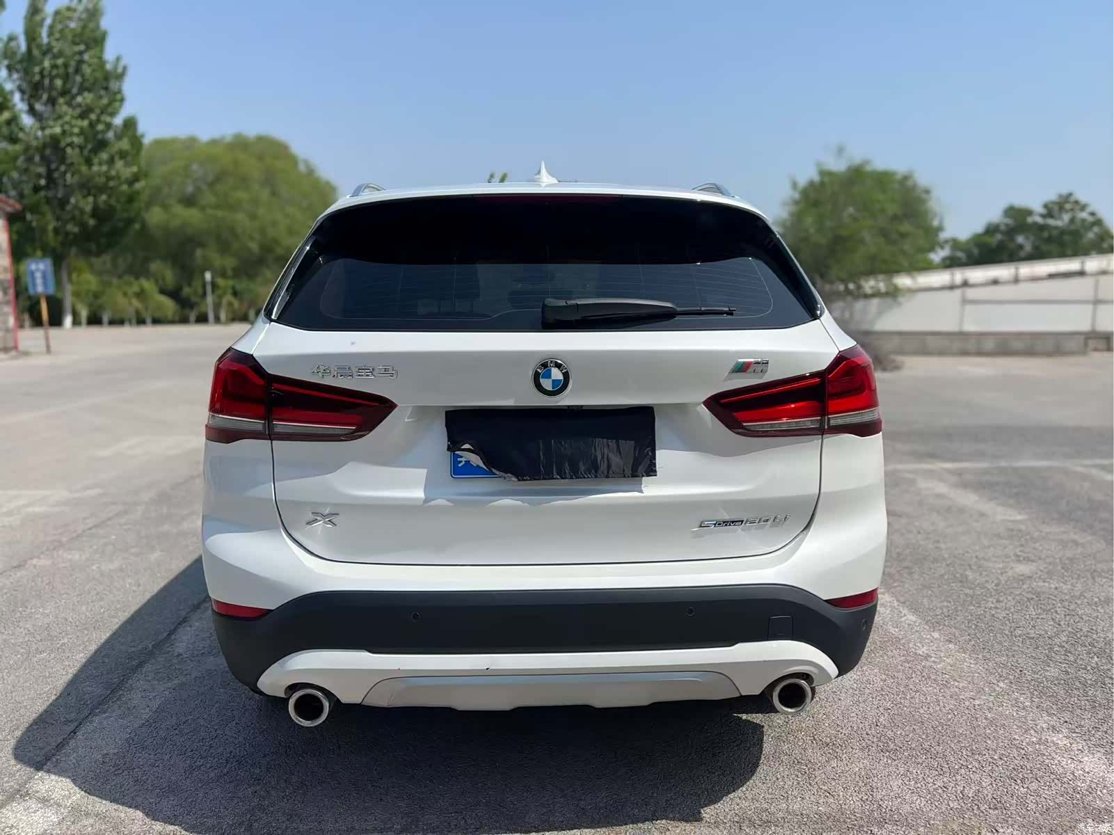 BMW X1, 2021 все фото