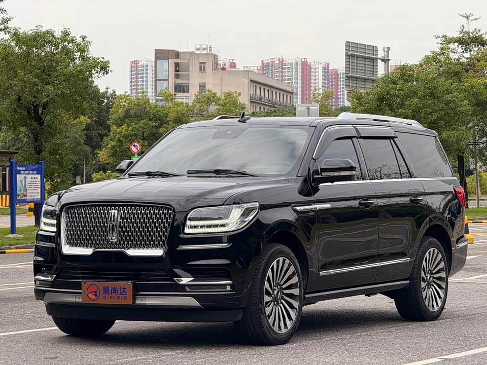 Lincoln Navigator