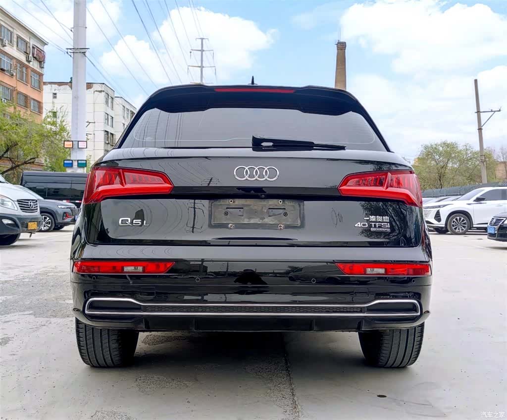 Audi Q5L, 2019 все фото