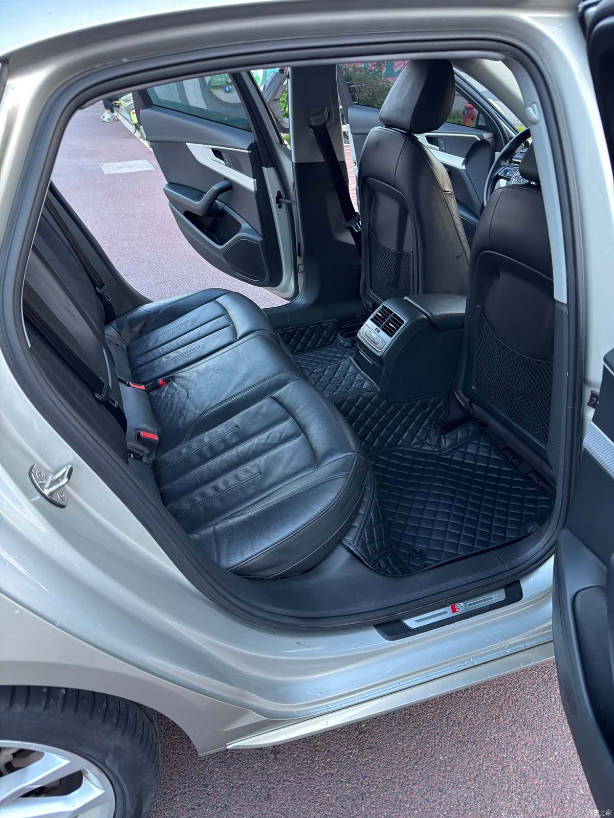 Audi A4L, 2018 8
