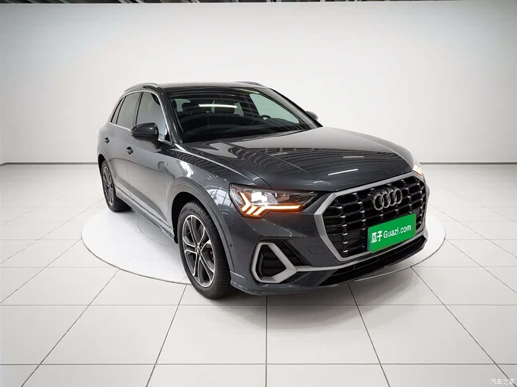 Audi Q3, 2021 4