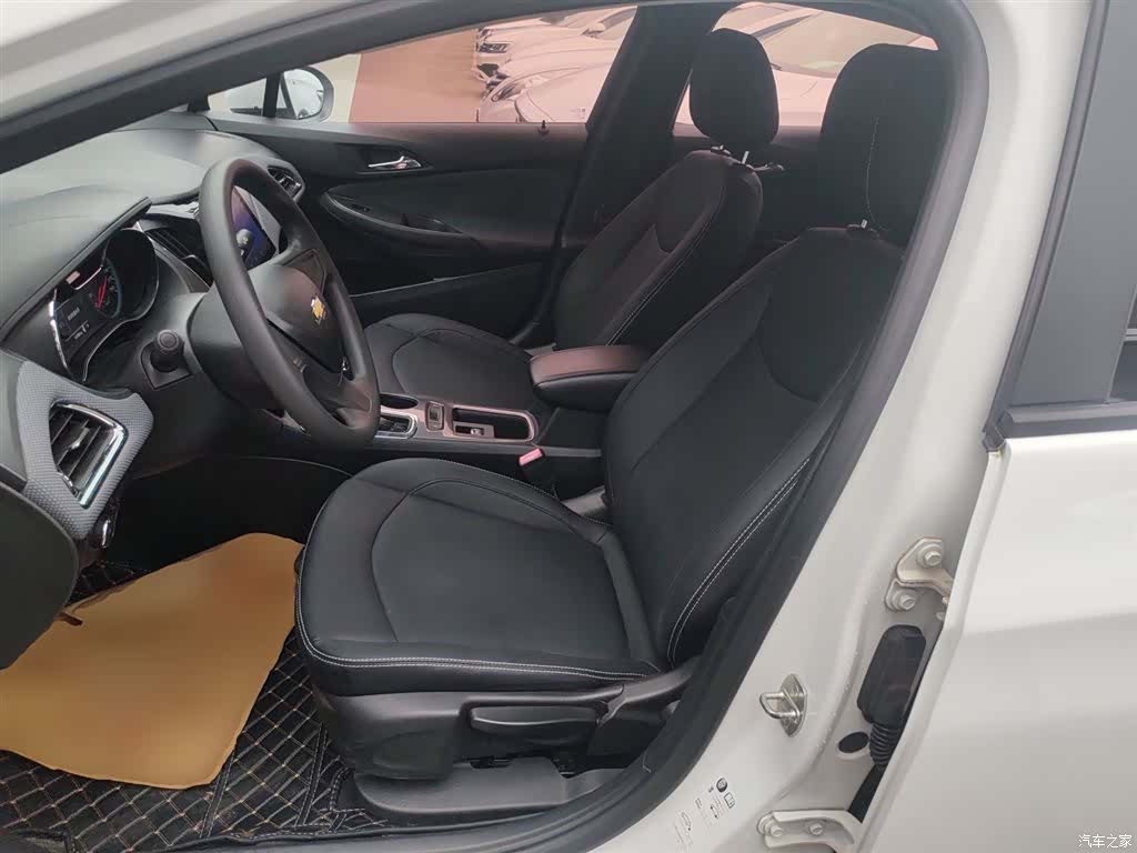 Chevrolet 320, 2018 15