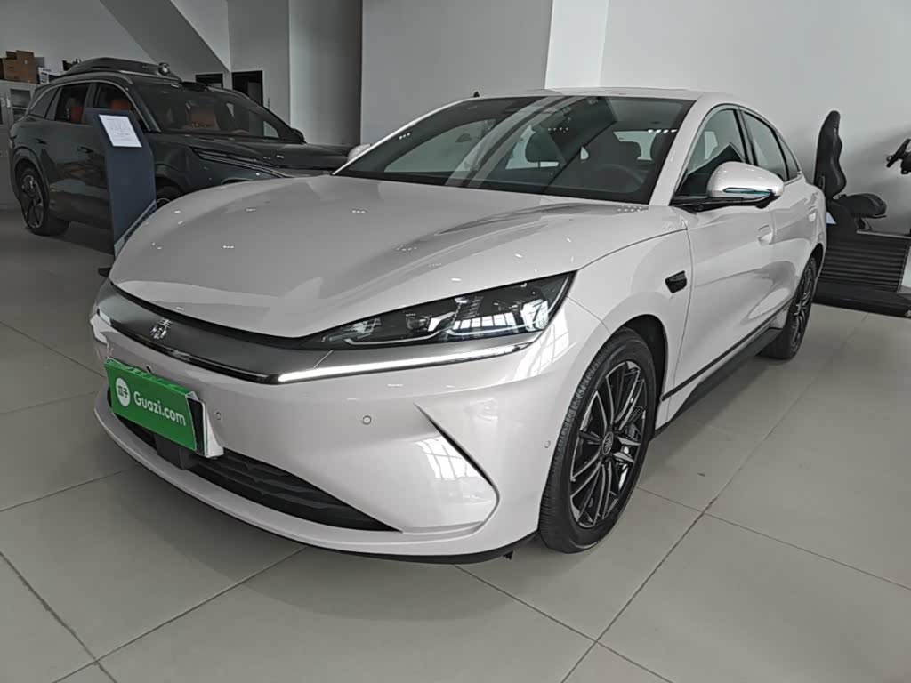 BYD Qin L L 2025 EV 545KM