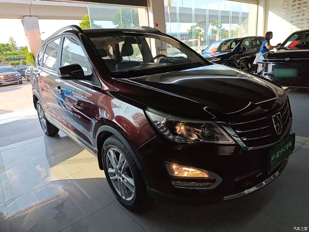 Wuling 560, 2016 4