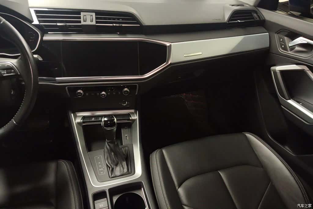 Audi Q3, 2020 13