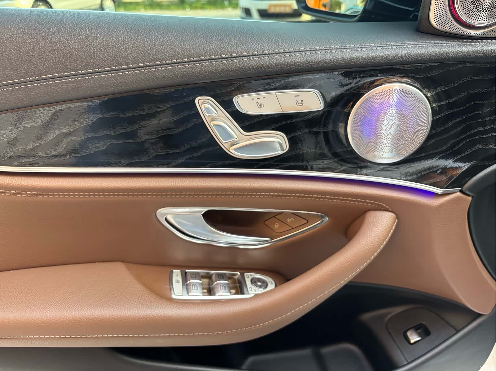 Mercedes-Benz E-Class, 2019 24