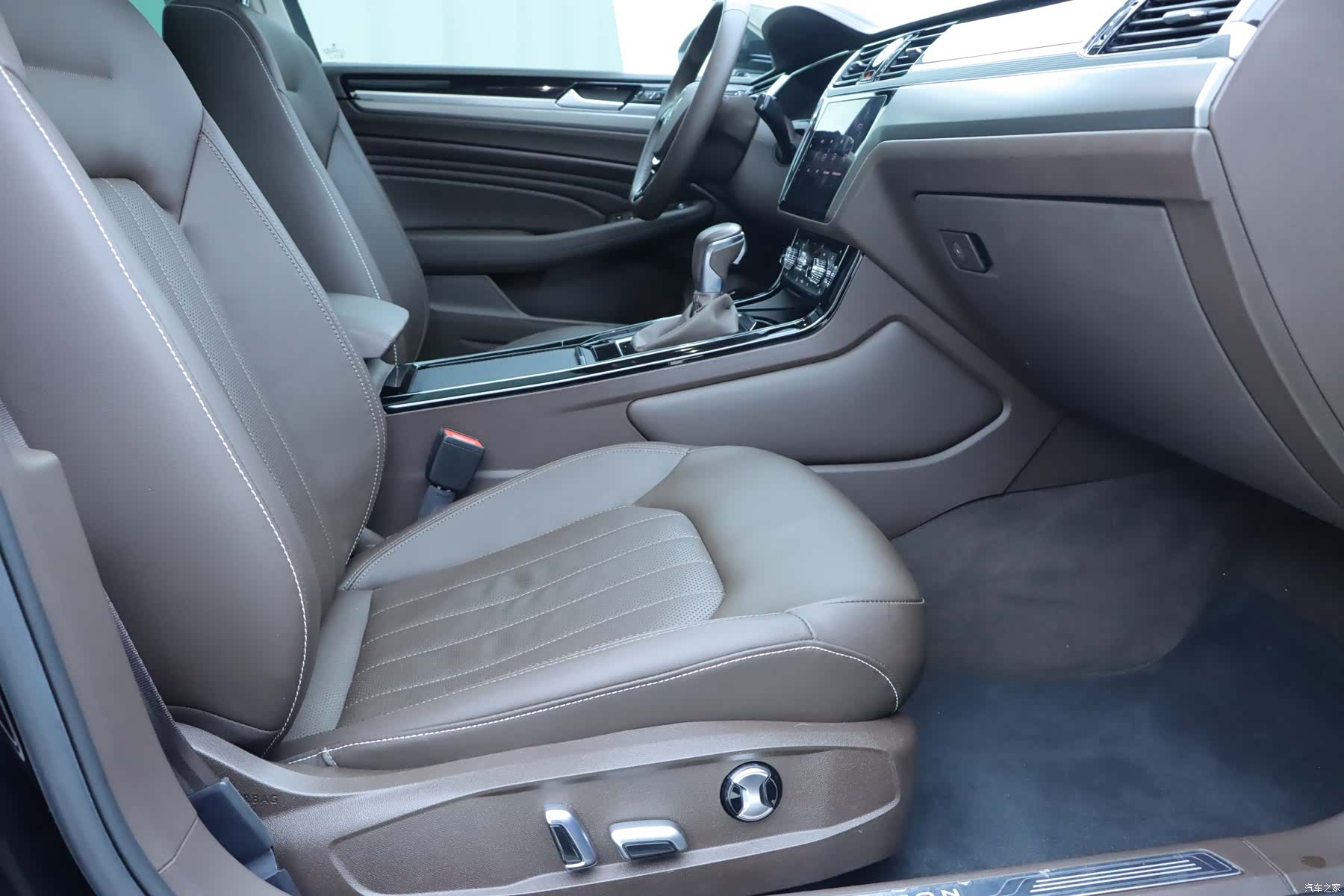Volkswagen Phideon, 2023 8