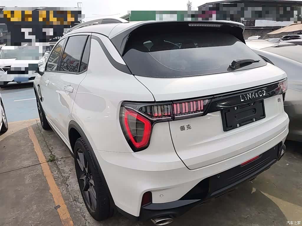 Lynk & Co 01, 2022 все фото