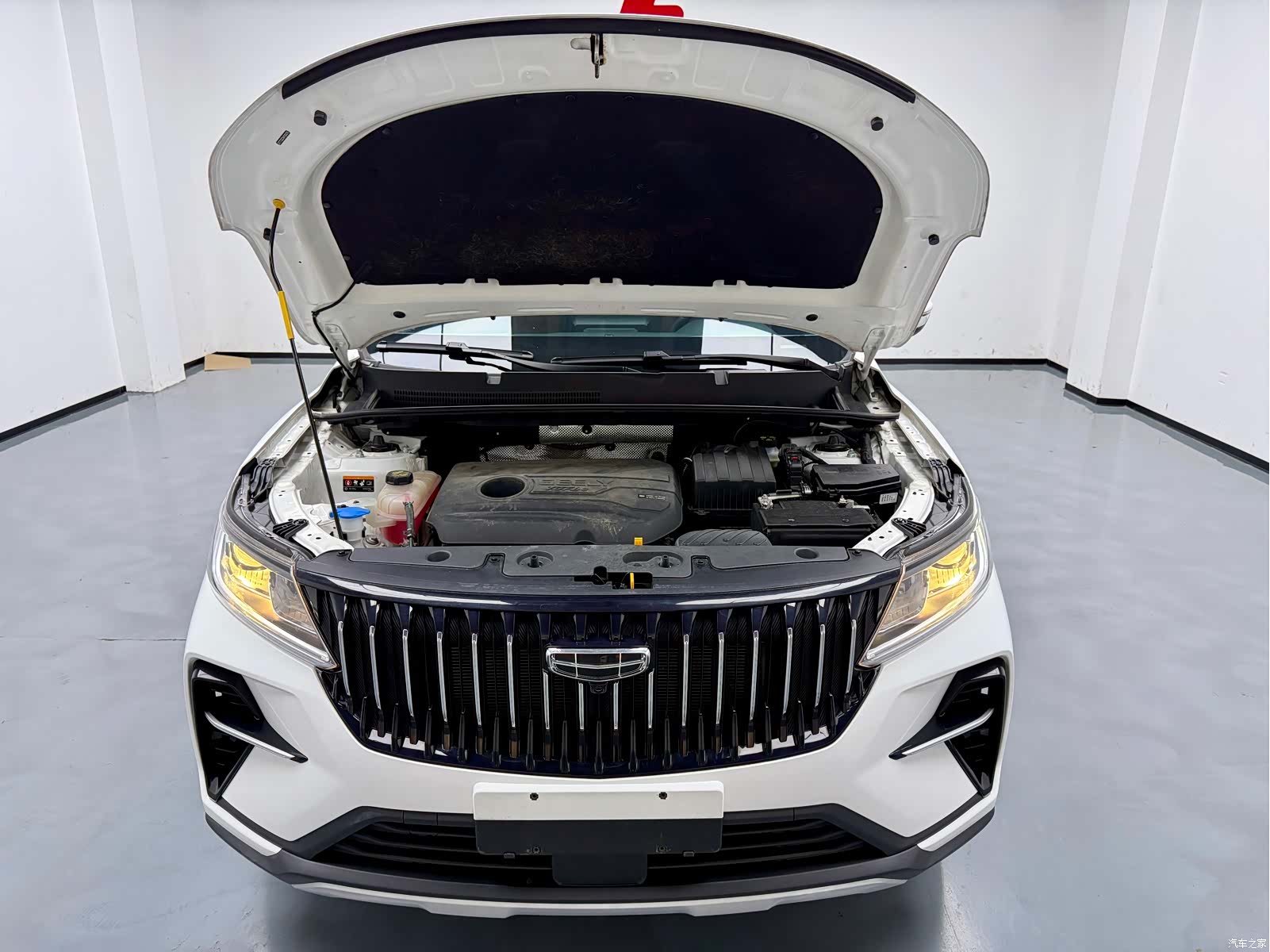 Geely X6, 2022 21
