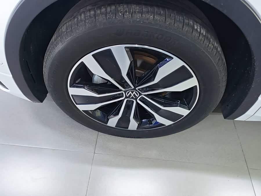 Volkswagen Tiguan L 2024, фото 23
