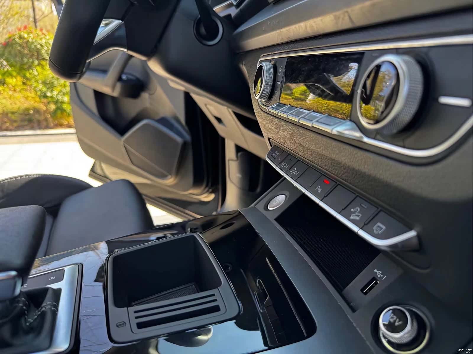 Audi Q5L, 2021 10