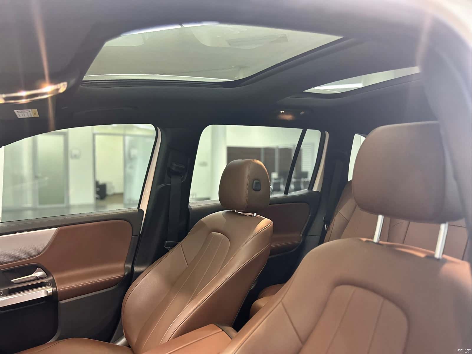 Mercedes-Benz GLB, 2022 11
