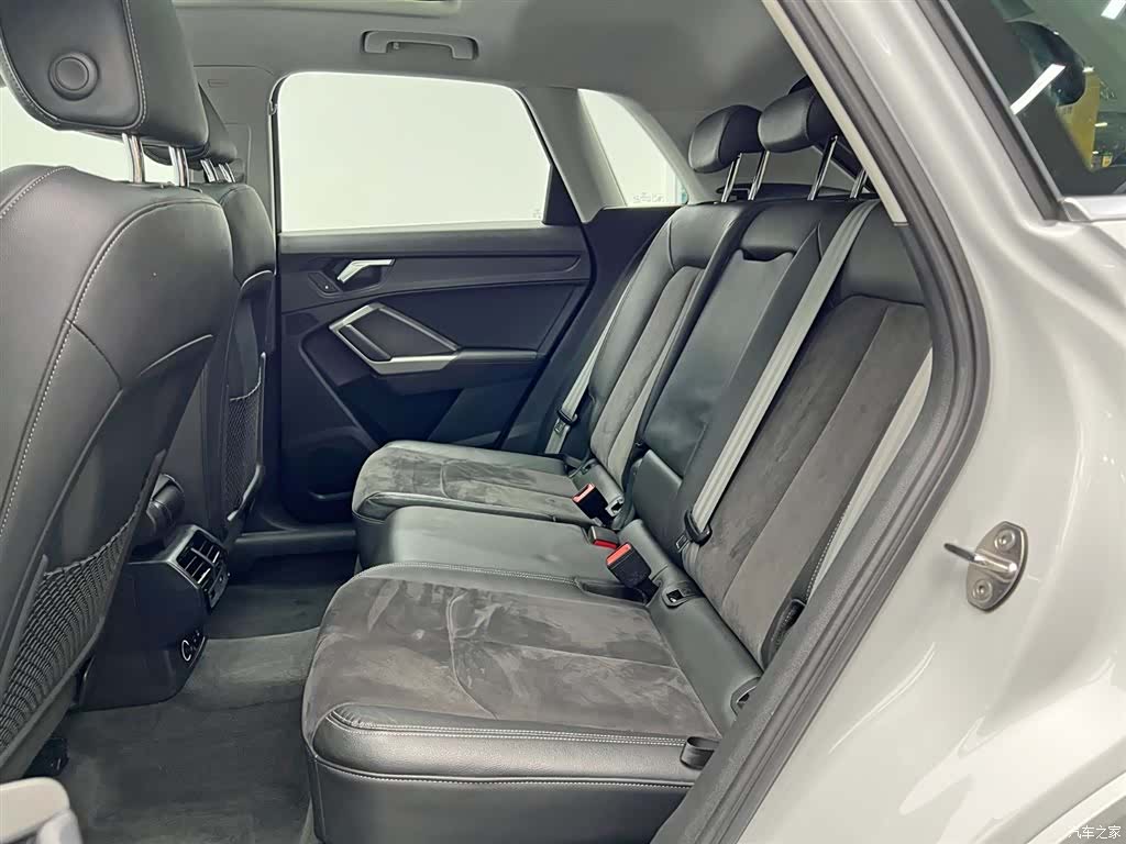 Audi Q3, 2021 16