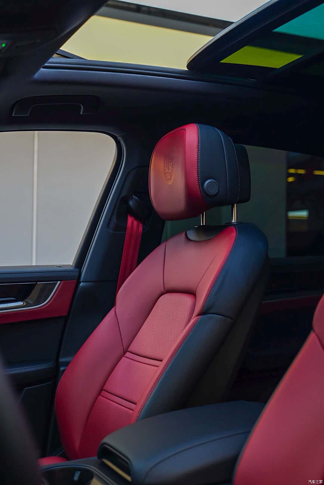 Porsche Cayenne, 2024 13
