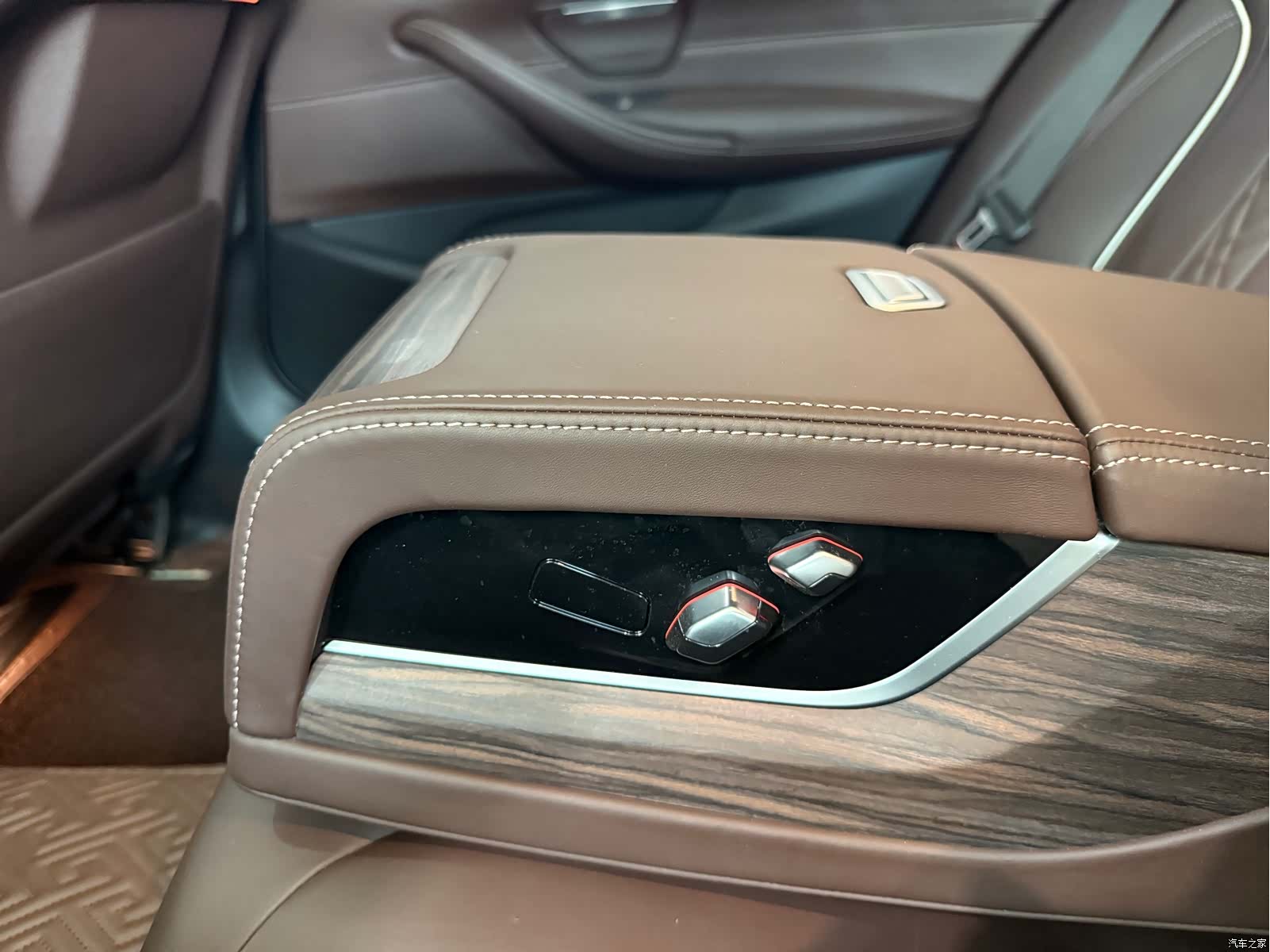 BMW 5 Series, 2018 17