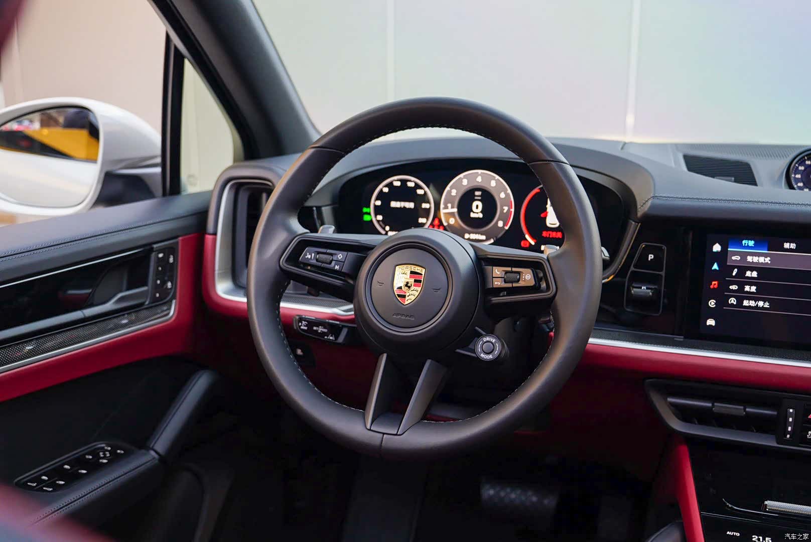 Porsche Cayenne, 2024 11