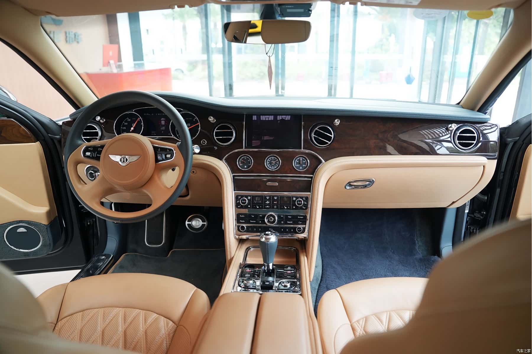 Bentley Mulsanne, 2017 6