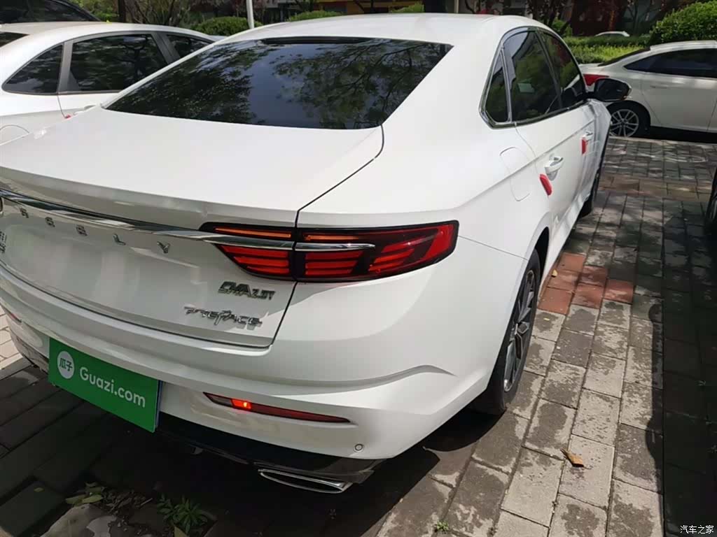 Geely Preface, 2022 8
