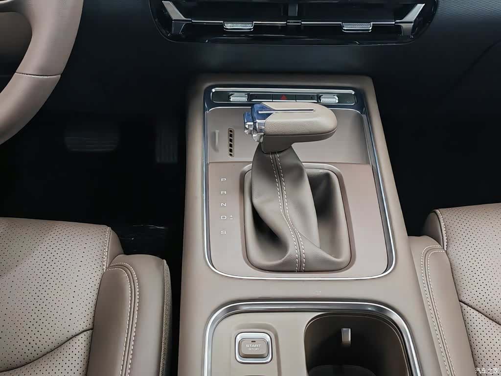 Wuling 730, 2025 13