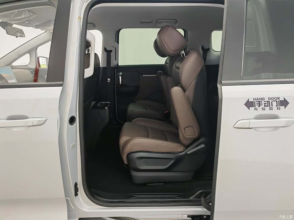 Wuling 730, 2025 15