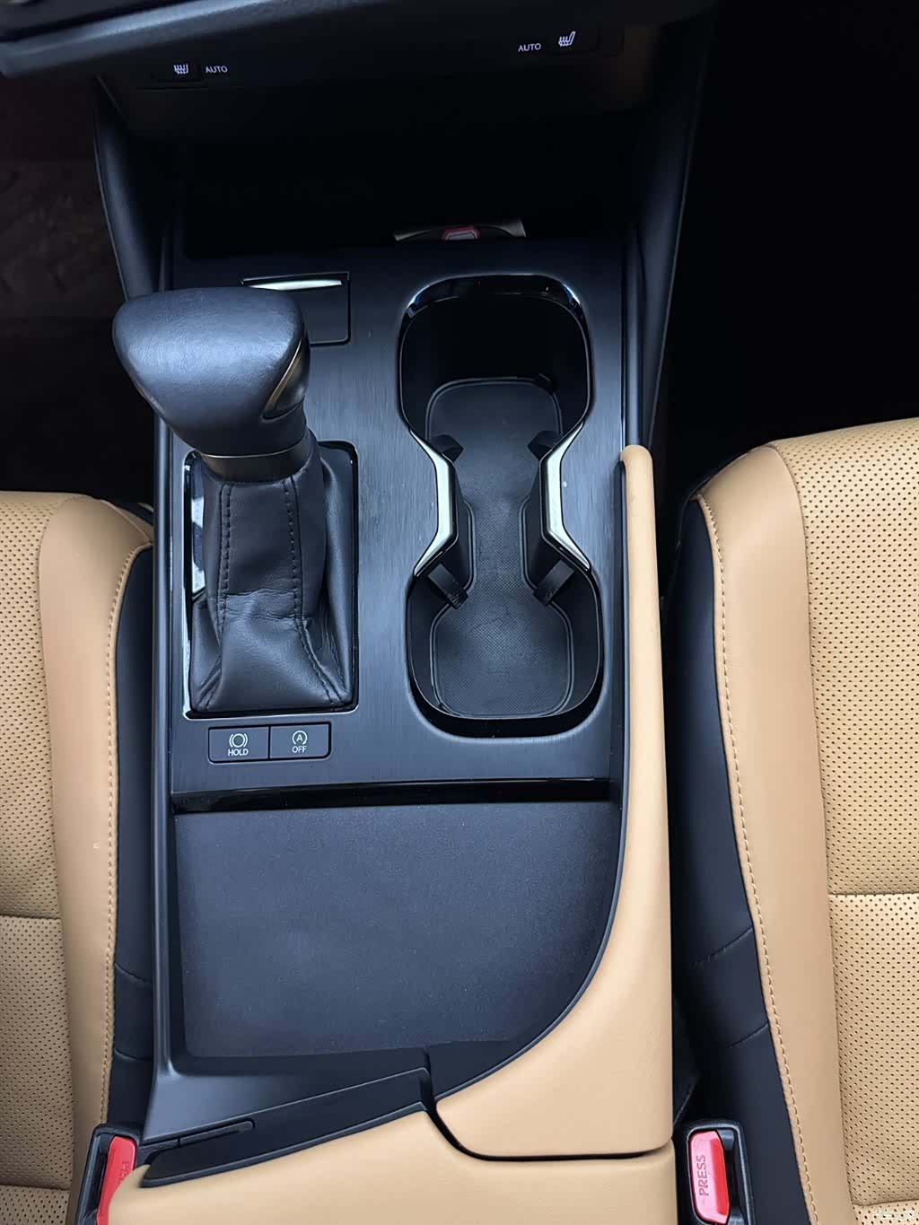 Lexus ES, 2023 13