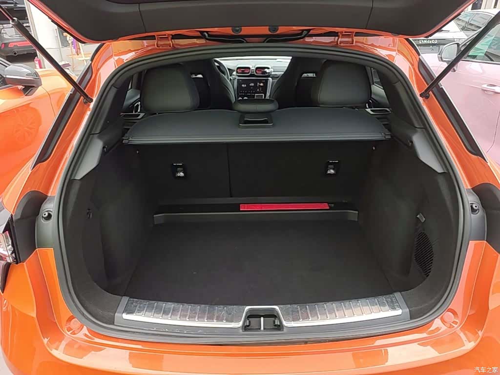 Lynk & Co 02, 2022 19