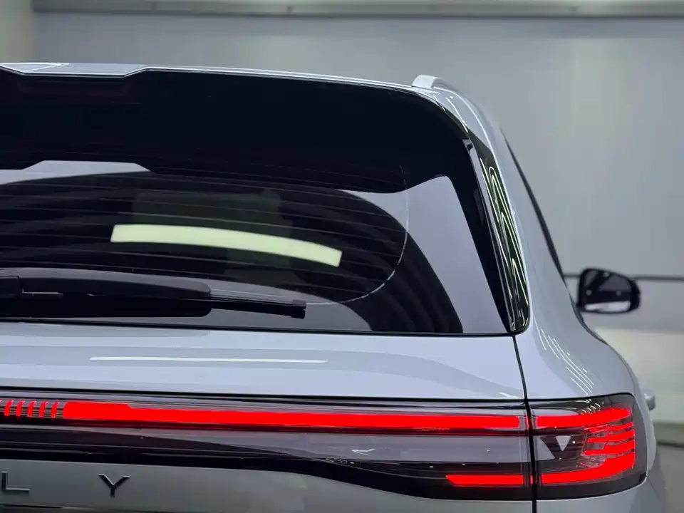 Geely Galaxy Galaxy Starship 7 EM-i