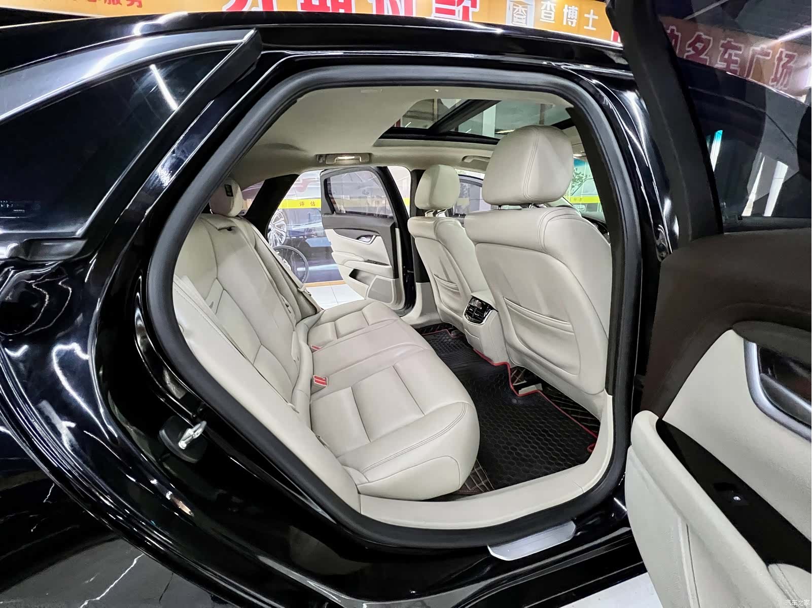 Cadillac XTS, 2017 14