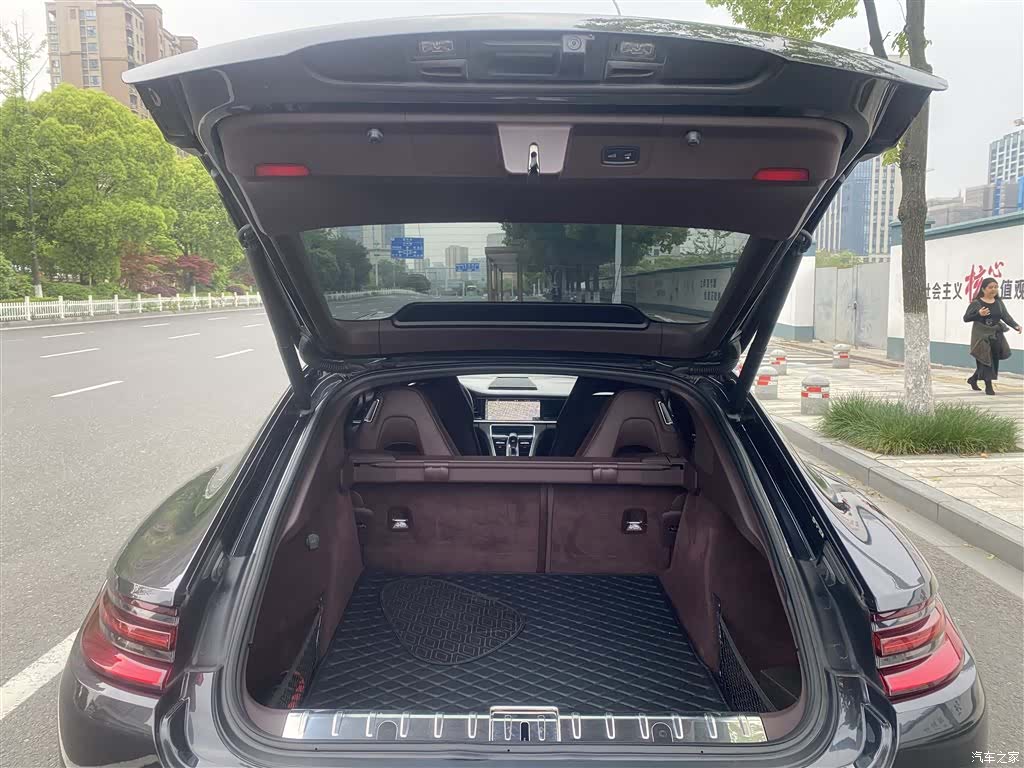 Porsche Panamera, 2018 19