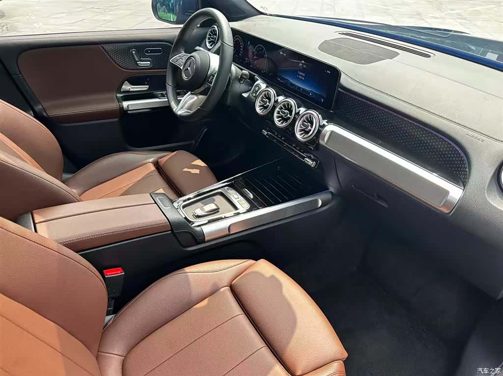 Mercedes-Benz GLB, 2024 15