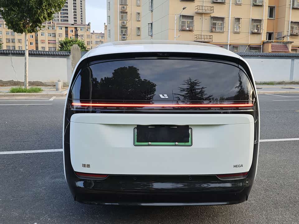 Li Auto Ideal MEGA