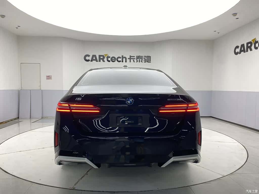 BMW i5, 2025 6