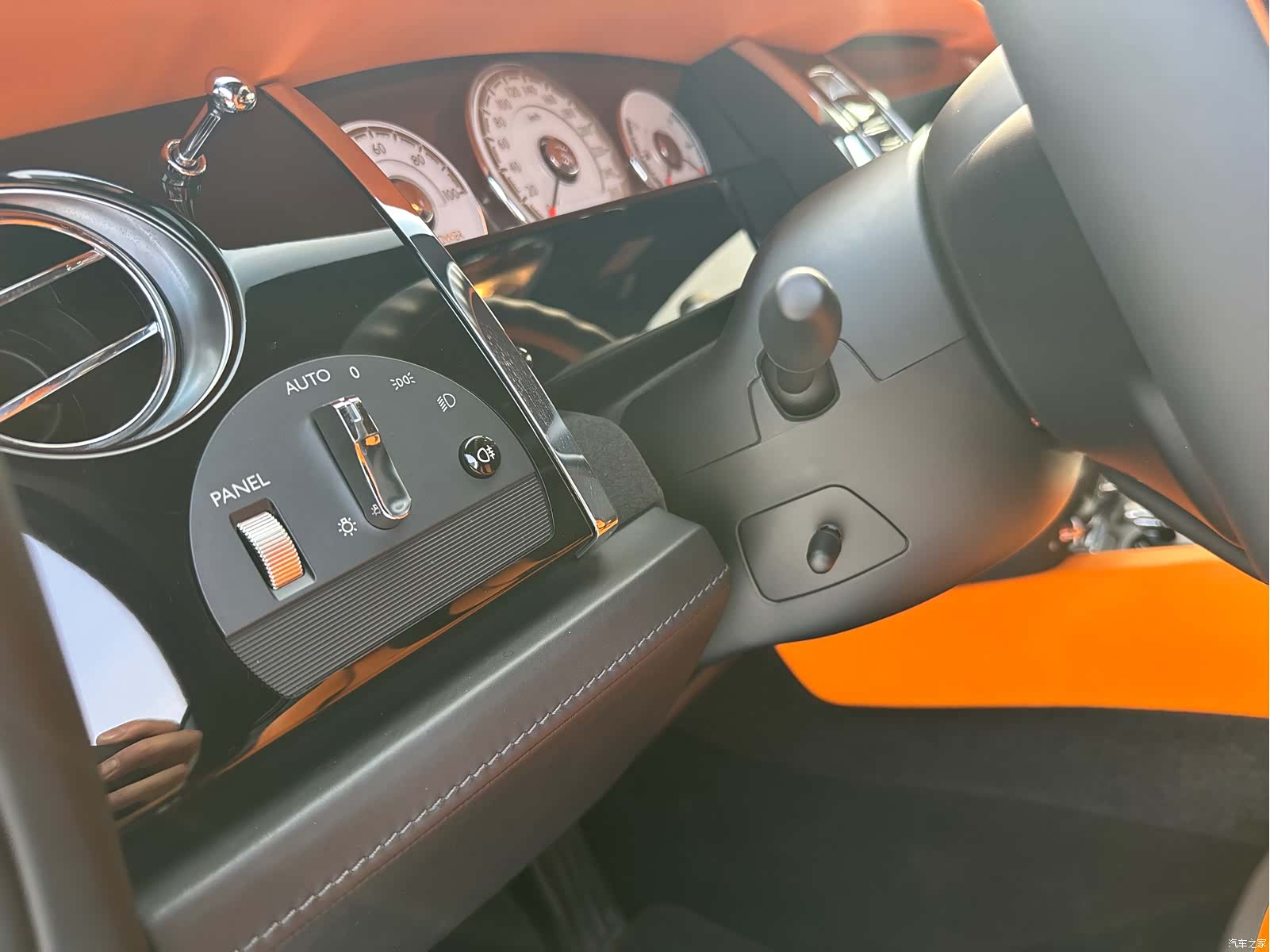 Rolls-Royce Wraith, 2018 17