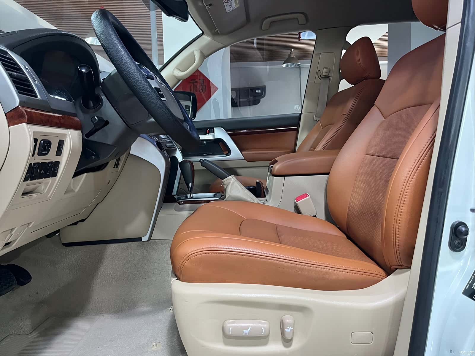 Toyota Land Cruiser, 2015 все фото