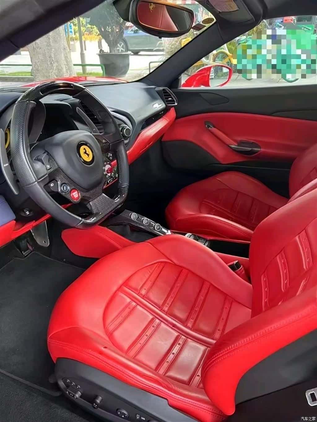 Ferrari 488, 2019 4