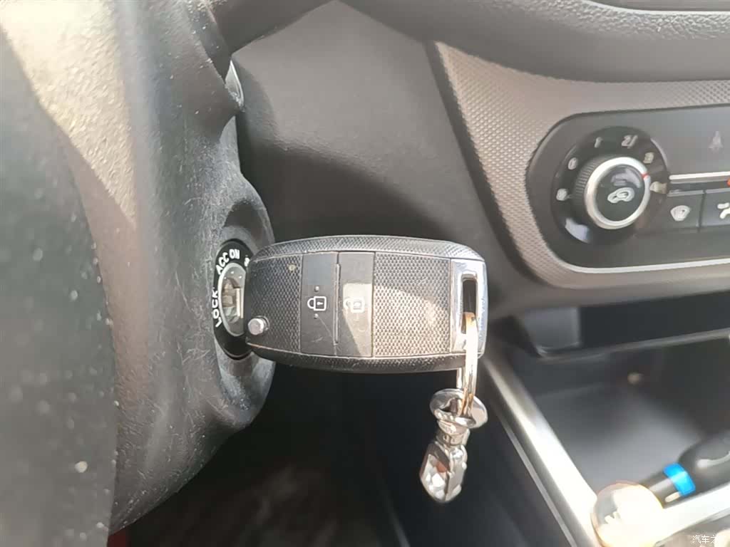 Kia KX3, 2016 9