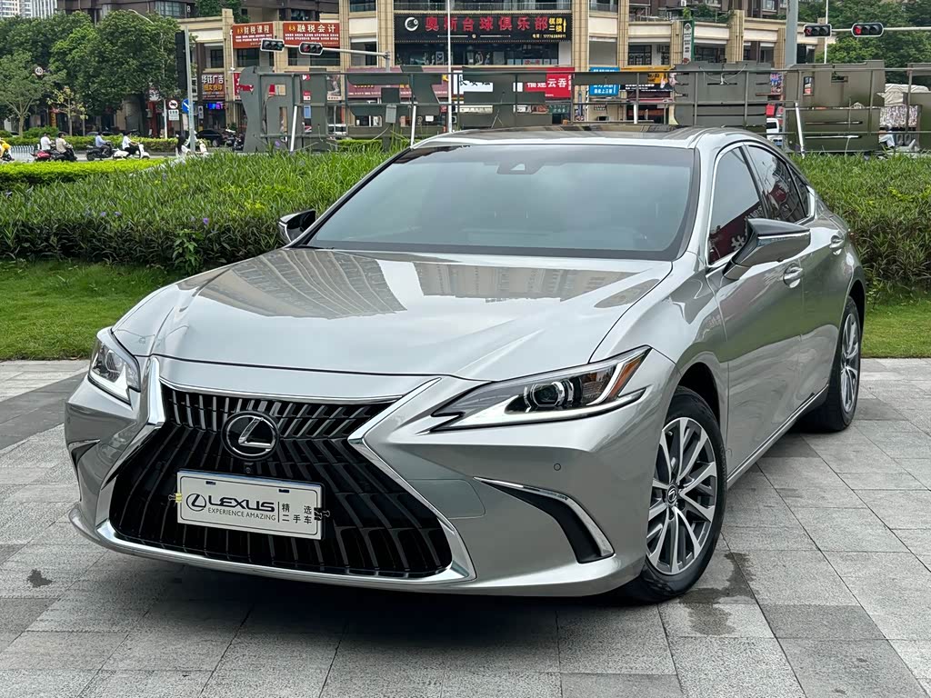 Lexus ES 2022 200