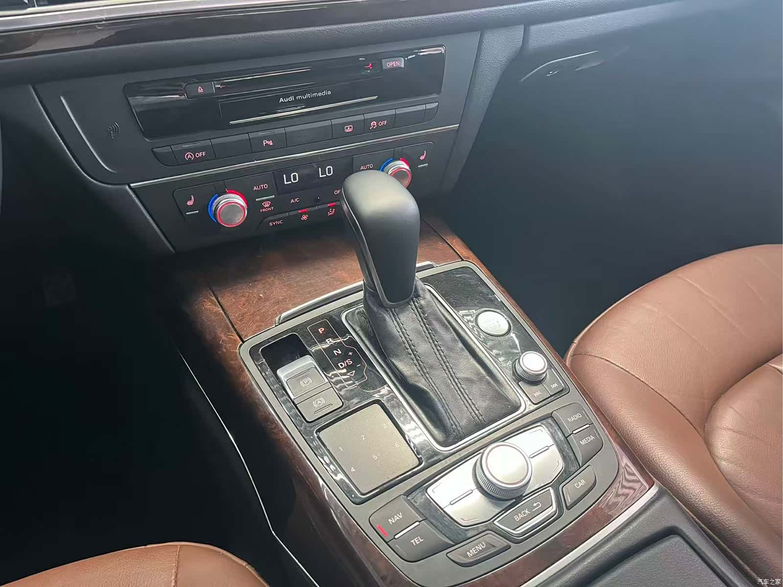 Audi A6L, 2016 14