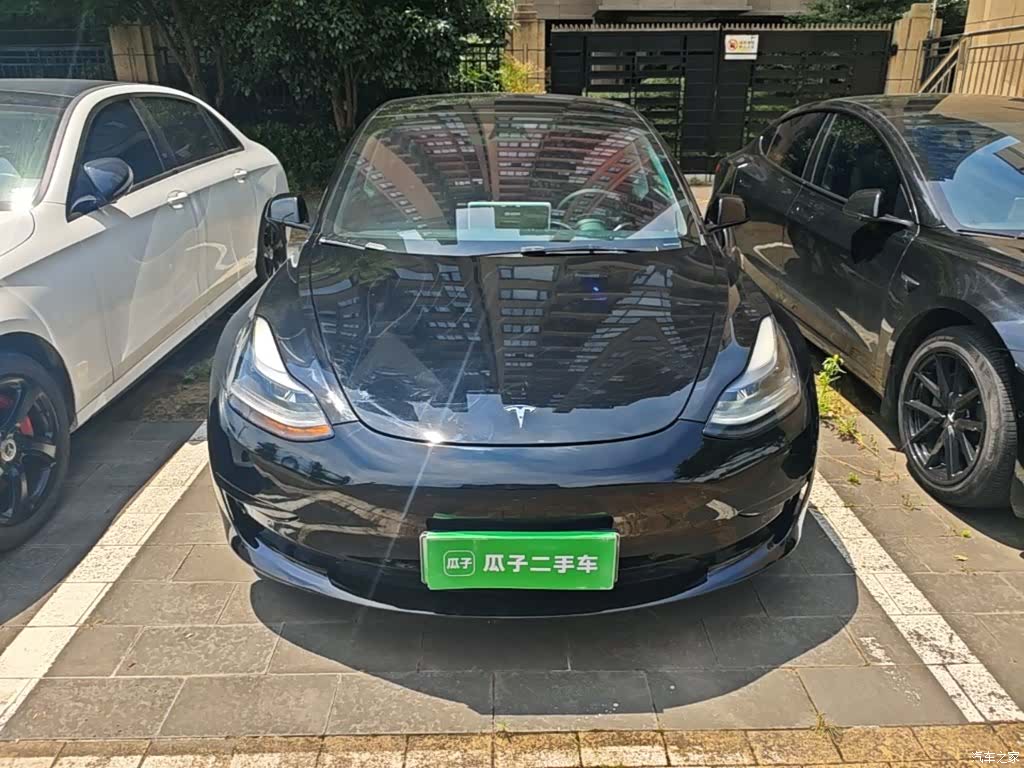 Tesla Model 3, 2021 3