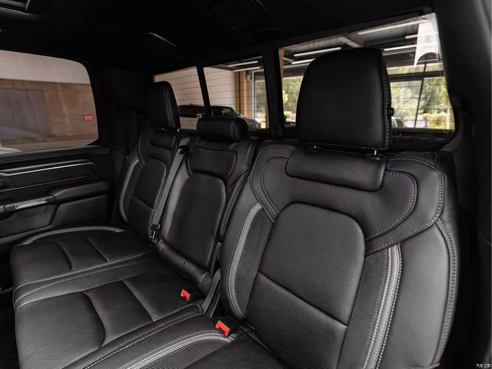 RAM Trucks, 2023 8