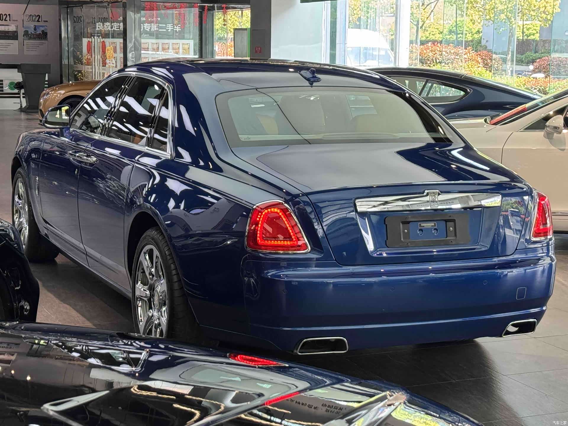 Rolls-Royce Ghost, 2013 4