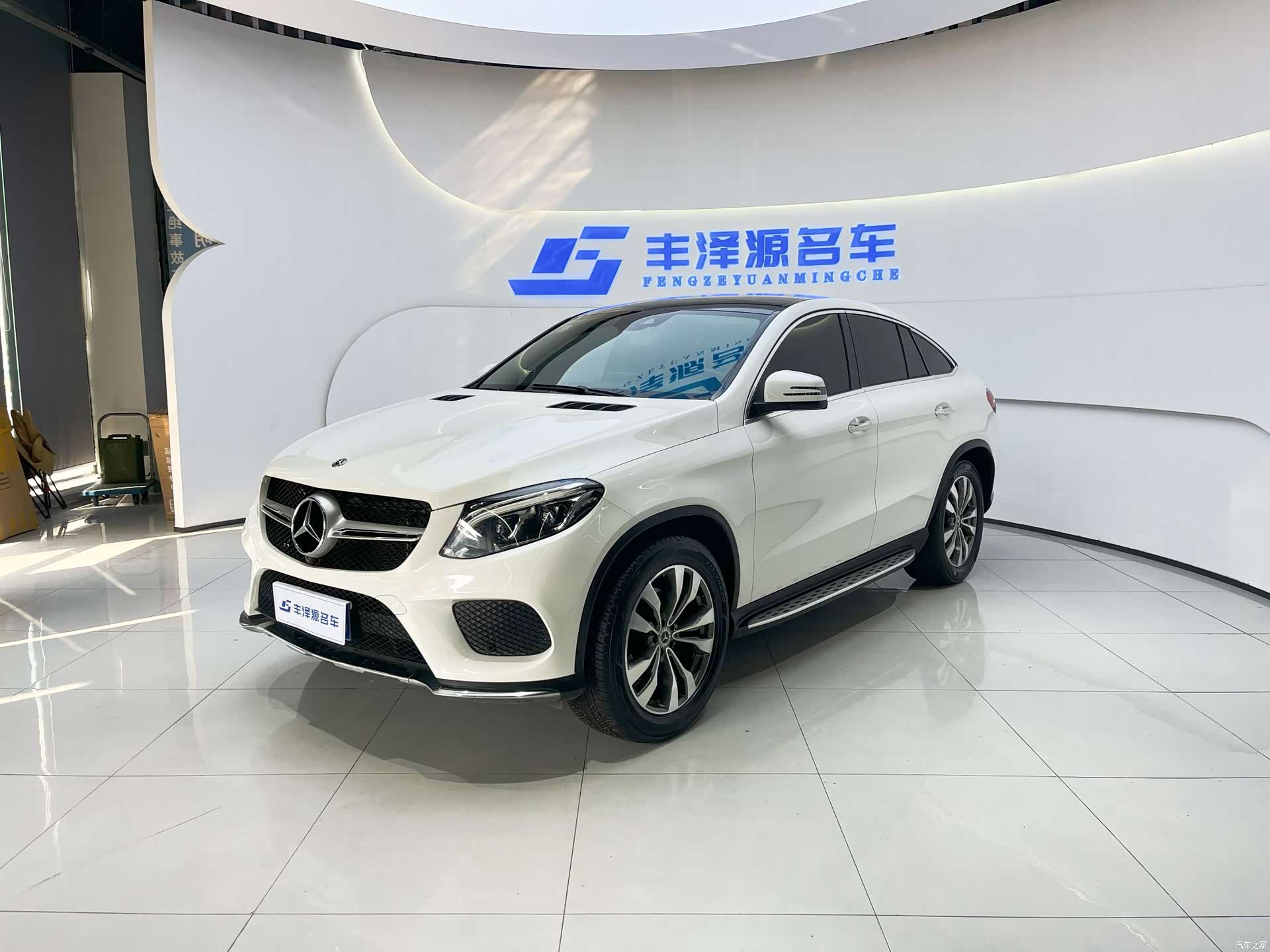 Mercedes-Benz GLE, 2019 1