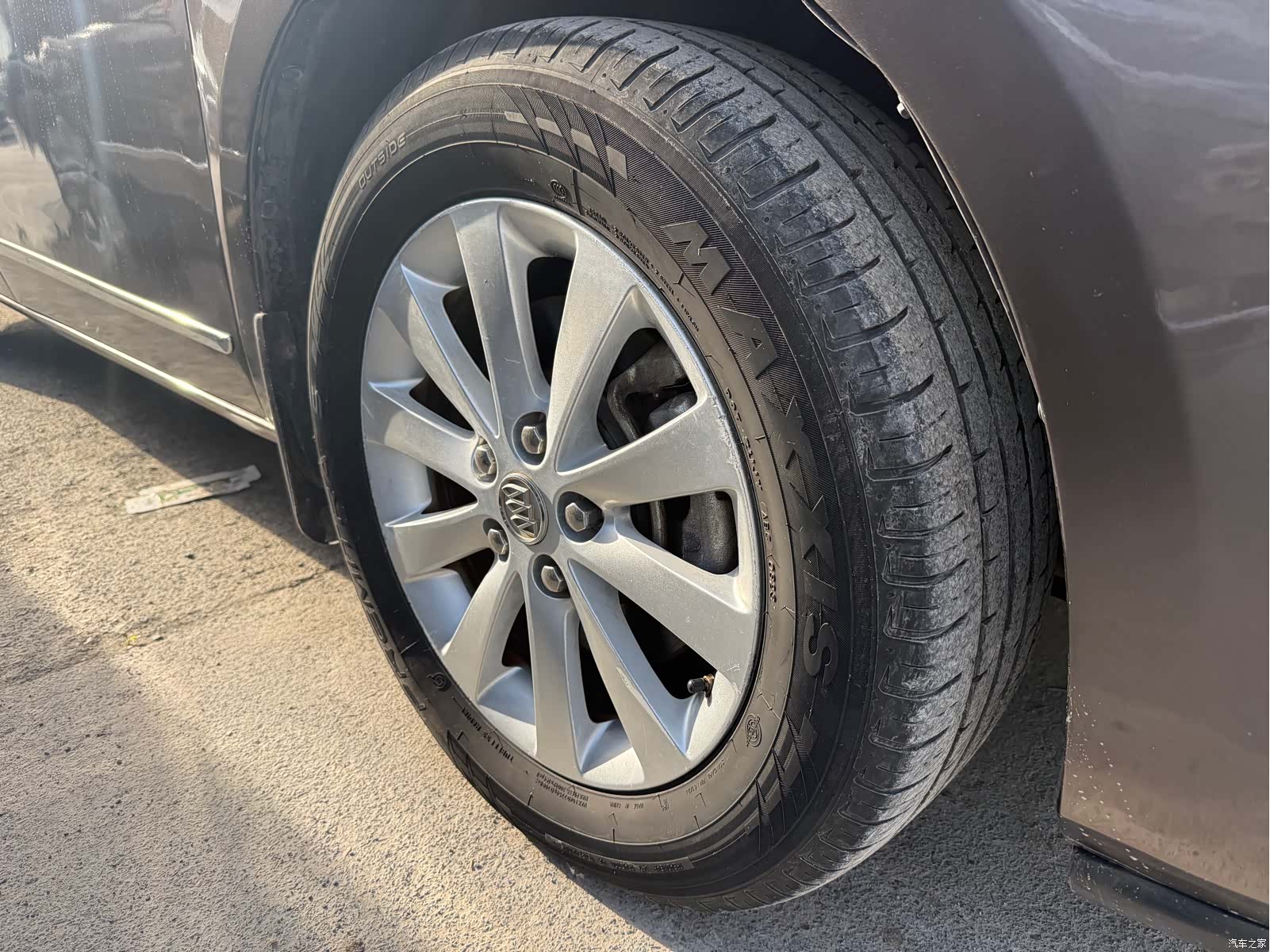 Buick GL8, 2016 12